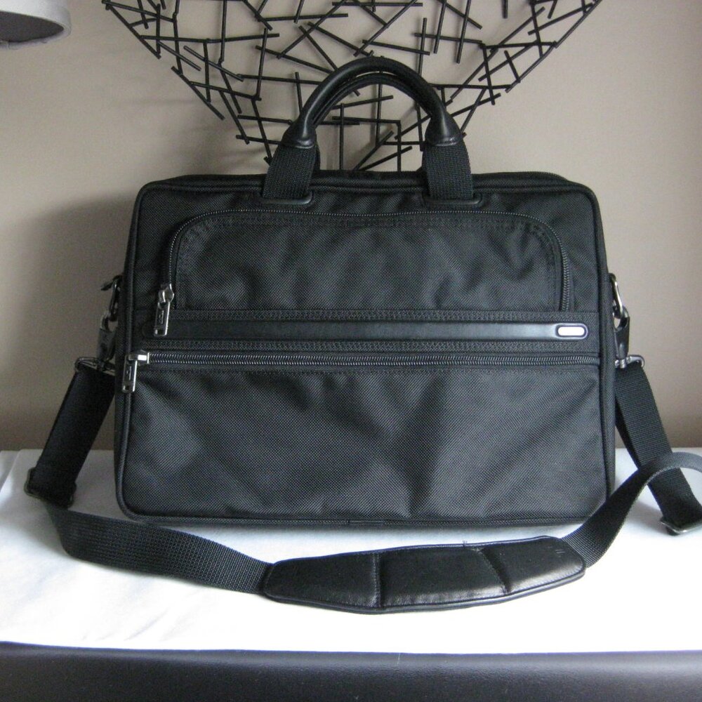 TUMI Alpha Slim Laptop Tablet Briefcase Shoulder Bag Case